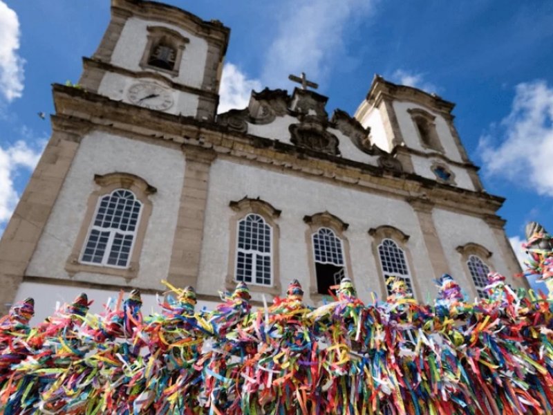 Imagem de Igreja do Bonfim é destino para baianos e turistas na última sexta-feira do ano