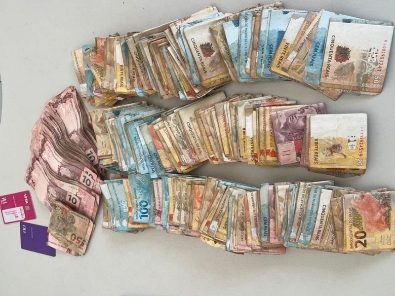 Imagem de Mulher é detida com R$ 31 mil em Maragogipe