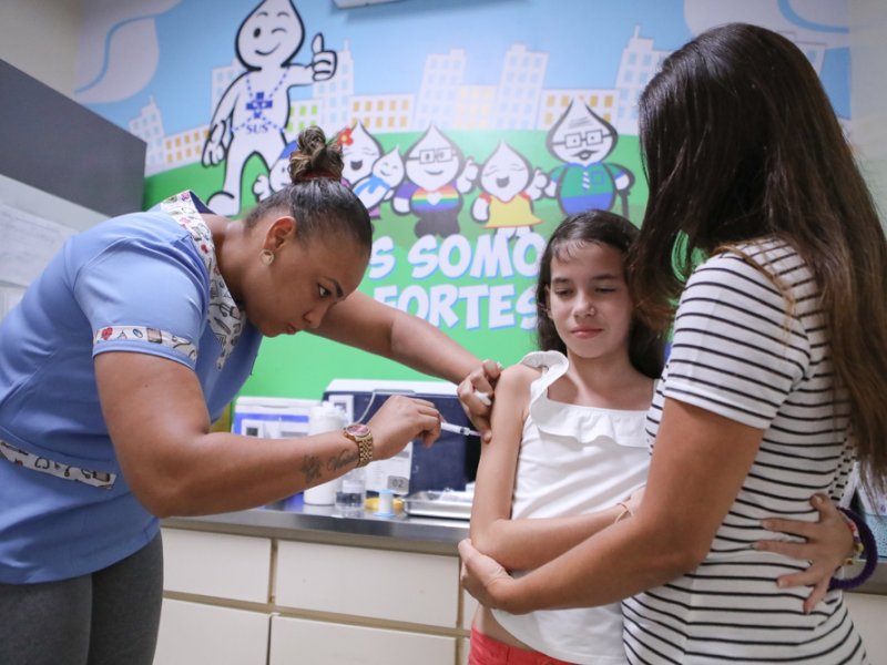 Imagem de Vacinação contra dengue em Salvador vai até às 20h desta quarta-feira (21)