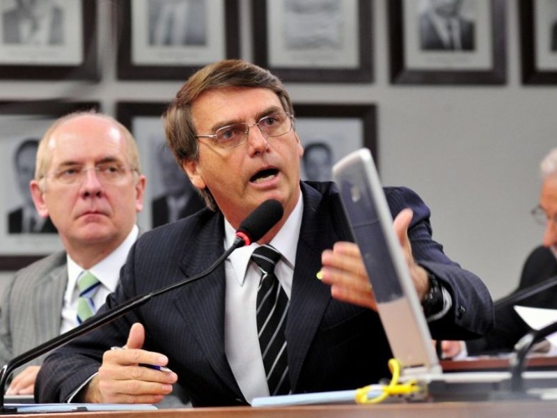 Imagem de Bolsonaro pode ser preso durante ato em São Paulo neste domingo; entenda