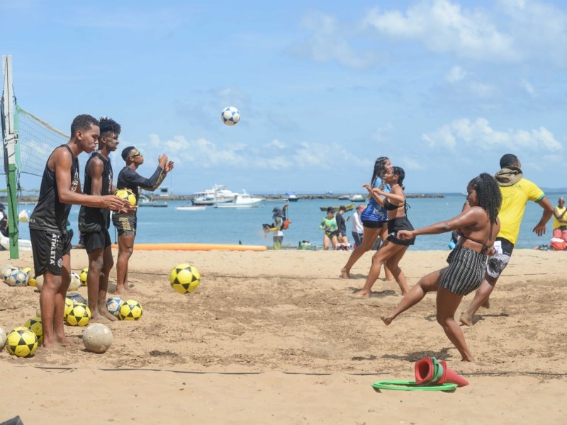 Imagem de Sempre Verão Salvador leva esportes gratuitos para Suburbana neste fim de semana; saiba mais