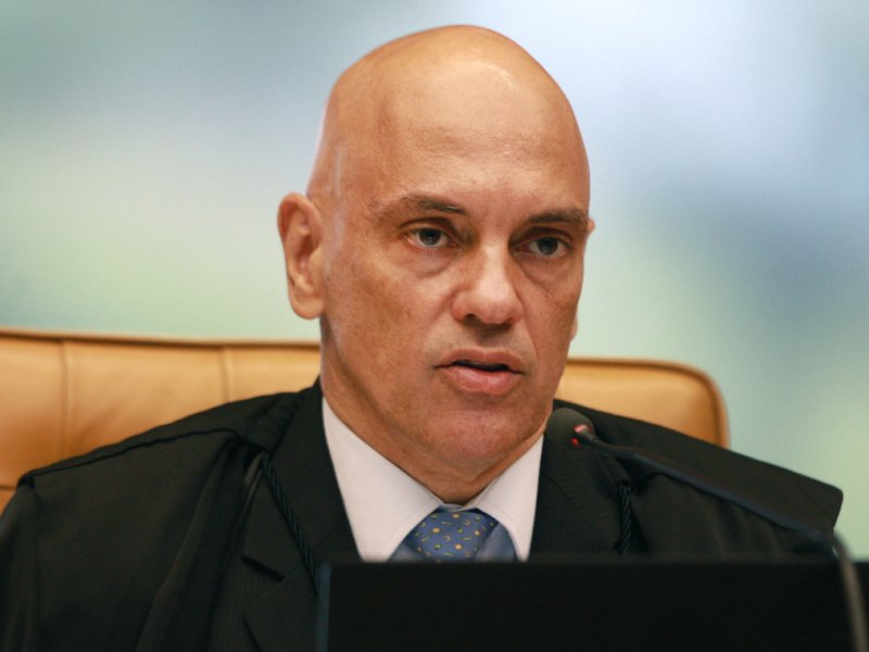 Imagem de Bolsonaro volta a pedir afastamento de Moraes de inquérito sobre golpe