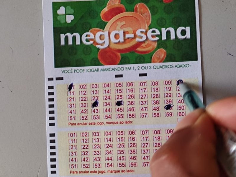 Imagem de Mega-Sena sorteia prêmio acumulado em R$ 7,5 milhões neste sábado