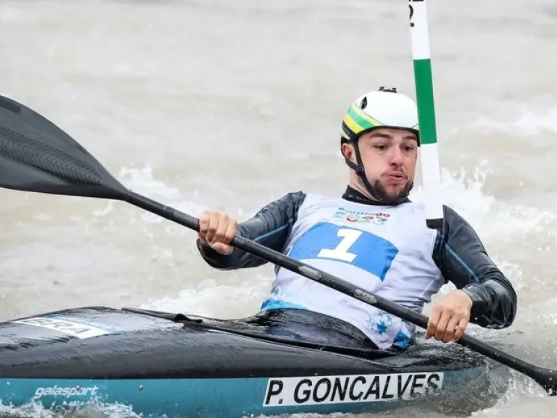 Imagem de Paris 2024: Pepê Gonçalves carimba vaga na canoagem slalom