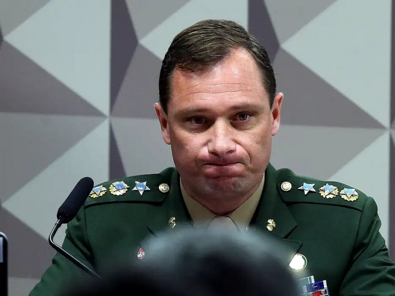 Imagem de Ex-ajudante de ordens de Bolsonaro, Mauro Cid volta a ser preso