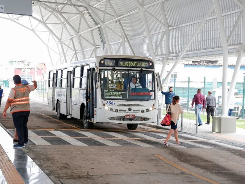Imagem de Reajuste em tarifa de ônibus metropolitanos surpreende passageiros 
