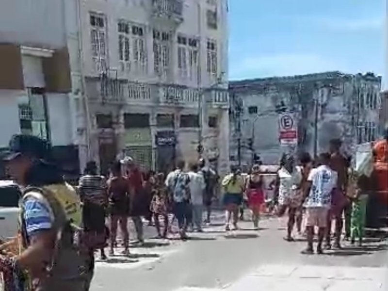 Imagem de VÍDEO: Turista é baleado próximo ao Elevador Lacerda 