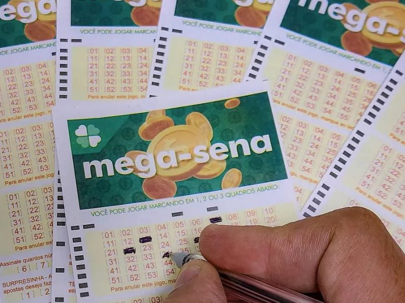 Imagem de Mega-Sena acumula e prêmio ultrapassa R$ 10 milhões