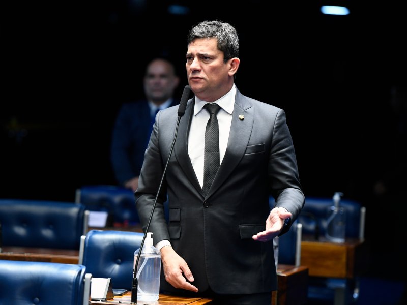 Imagem de Sergio Moro: relator no TRE-PR vota contra cassação de mandato do senador; PT e PL reagem