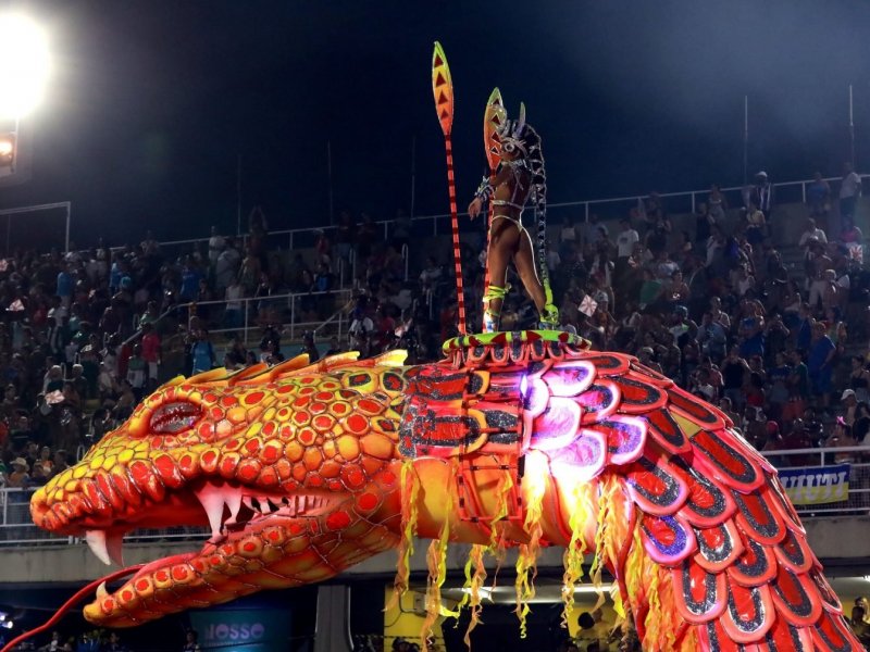 Imagem de Tricampeã do Carnaval do Rio, Unidos da Viradouro vai desfilar em Salvador neste sábado; saiba detalhes