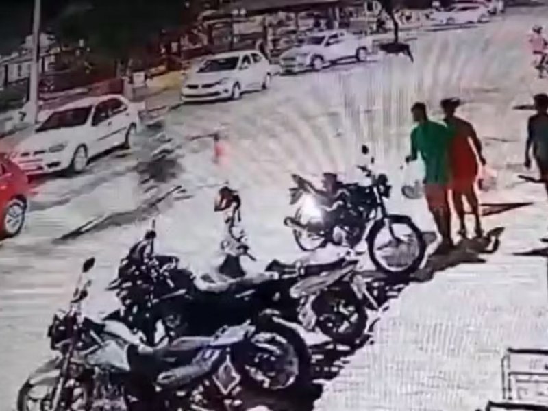 Imagem de Adolescente em moto atropela criança de três anos no oeste baiano