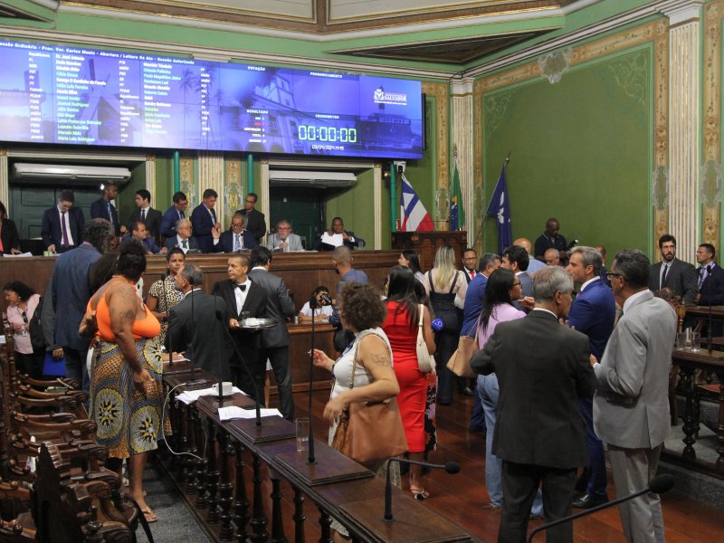 Imagem de Câmara de Vereadores aprova reajuste salarial para servidores municipais de Salvador 