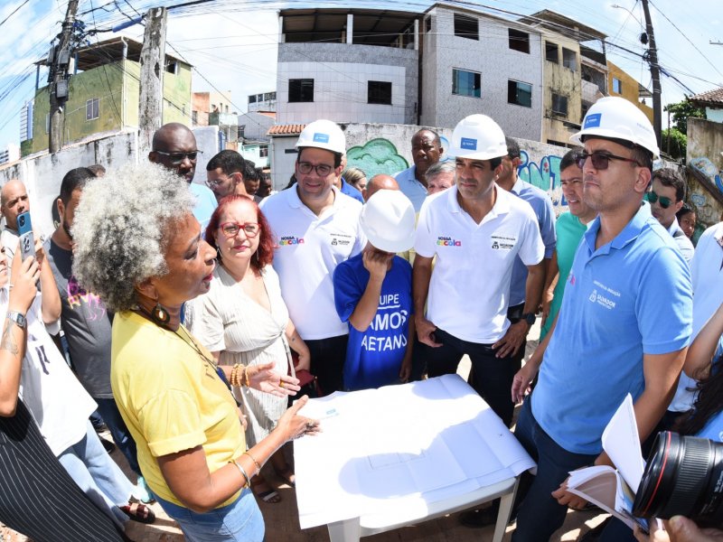 Imagem de Com investimento de R$9 milhões, Prefeitura inicia reconstrução de duas escolas no Alto das Pombas