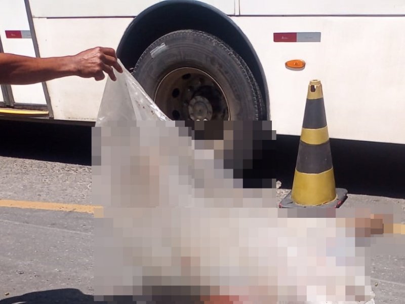 Imagem de Homem é executado a tiros na 'Curva da Morte', em Tancredo Neves