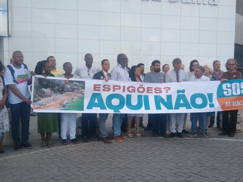 Imagem de Lideranças políticas e ambientalistas promovem ato no TJ em defesa do meio ambiente em Salvador  