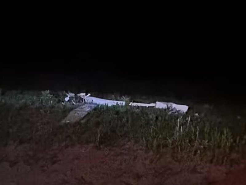 Imagem de Avião cai em área rural no oeste da Bahia
