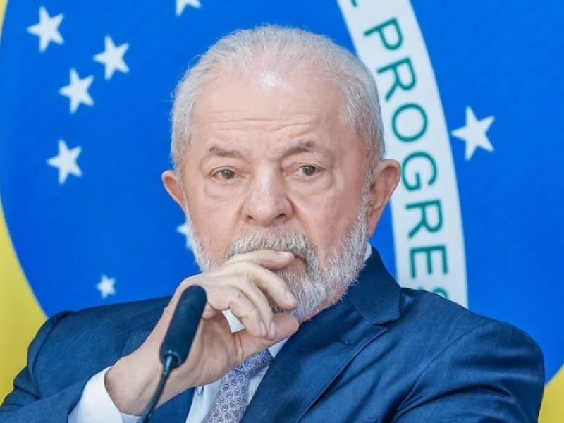 Imagem de Em meio a crise com Lira, Lula convoca ministros e líderes do governo para reunião