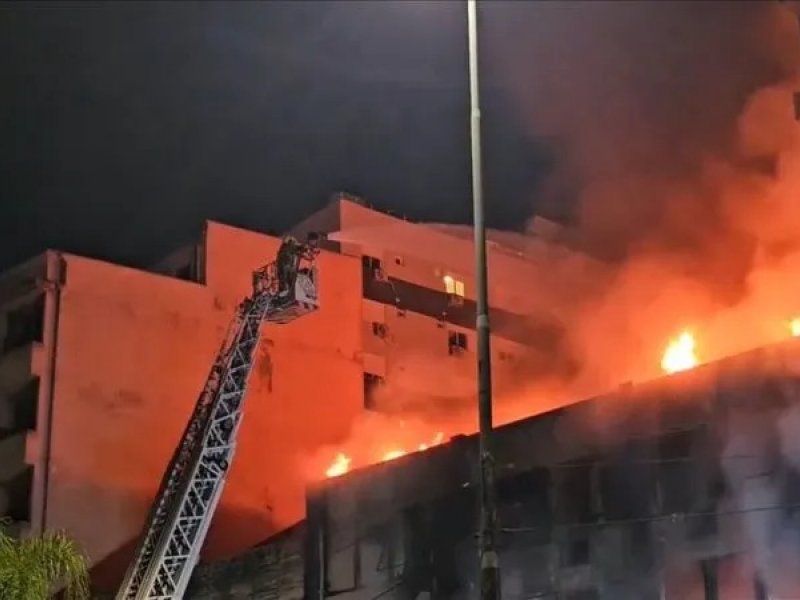 Imagem de Incêndio em pousada mata 10 pessoas em Porto Alegre 