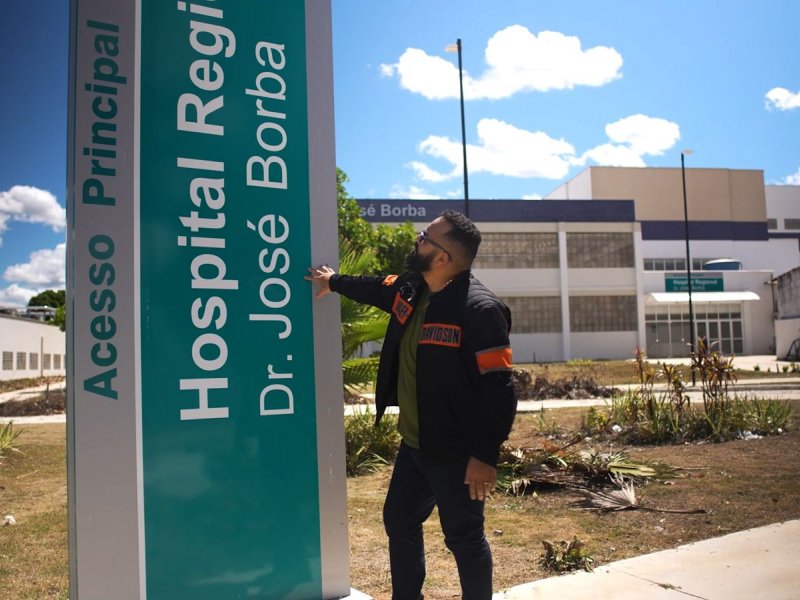 Imagem de Leandro de Jesus cobra do Estado inauguração de hospital no oeste da Bahia que deveria ter sido entregue em 2022