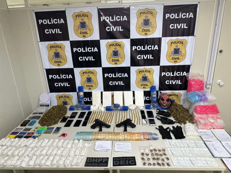 Imagem de Polícia Civil prende suspeito de tráfico e homicídios e apreende drogas em operação em Praia do Forte