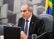 Imagem de Presidente de comissão prorroga em um dia prazo para defesa de Dilma