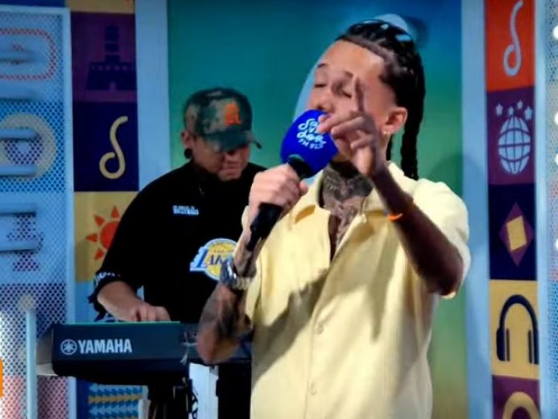 Imagem de Atração do Festival 10 Horas de Arrocha, cantor Theuzinho se emociona ao relembrar trajetória no Pida! Music