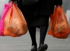 Imagem de Britânicos reduzem em 85% uso de sacos plásticos