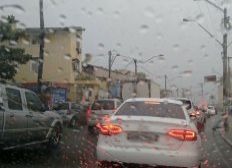 Imagem de Chuva deixa trânsito complicado em Salvador na manhã desta sexta (24)