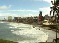 Imagem de Banhistas devem evitar 22 praias em Salvador e Lauro de Freitas no fim de semana