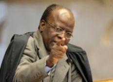Imagem de Ex-presidente do STF critica nas redes o ‘impeachment tabajara’