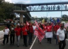 Imagem de Sindicatos planejam dia de paralisação com Dilma em Salvador