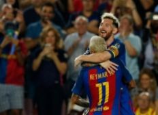 Imagem de Clássico voltará a opor amigos Messi e Neymar, que irão se encarar pela 5ª vez