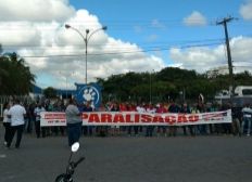 Imagem de Fábrica Tigre anuncia fechamento e funcionários protestam em Camaçari