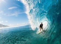 Imagem de Cinco brasileiros disputam o título do mundial de surf em Teahupoo