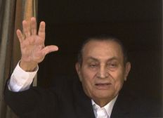 Imagem de Mubarak, ex-presidente do Egito, é libertado, diz advogado