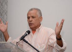 Imagem de Medrado apoia pronunciamento de Odiosvaldo  Vigas  contra Secretário de Saúde da Prefeitura