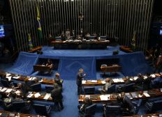 Imagem de Senado aprova por unanimidade PEC que acaba com o foro privilegiado para autoridades