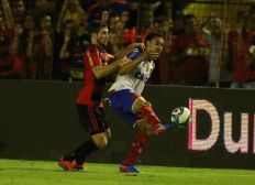 Imagem de Jogadores do Bahia dão valor ao empate com o Sport, mas reclamam da arbitragem