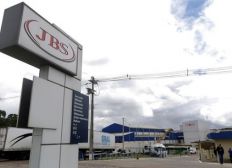 Imagem de Controladora da JBS fecha acordo de leniência com multa de R$ 10,3 bilhões