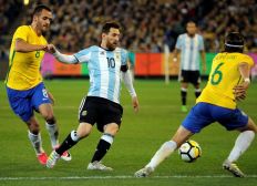 Imagem de Brasil perde muitos gols e cai contra Argentina, em primeira derrota de Tite