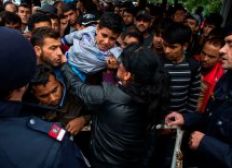 Imagem de Países da Europa abrem fronteiras e começam a receber refugiados