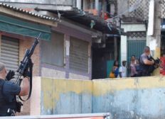 Imagem de Polícia realiza operação contra roubo de cargas em comunidades da Zona Norte do Rio