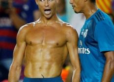 Imagem de Federação espanhola mantém suspensão de cinco jogos a Cristiano Ronaldo