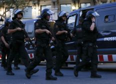 Imagem de Polícia catalã mata supostos terroristas em Cambrils, a 110 km de Barcelona