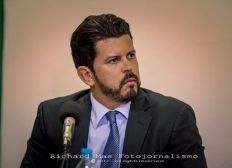 Imagem de Vereador Agostinho Jr não desistiu de ação judicial contra diretor da prefeitura de Valença
