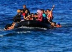 Imagem de Mais de vinte imigrantes morrem após naufrágio em ilha grega, no mar Egeu