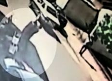 Imagem de Ladrão armado é imobilizado por pedestre após furtar moto, mas faz ameaça mesmo amarrado: ‘Semana que vem eu tô solto’