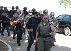 Imagem de Sob ameaça de rebelião, forças de segurança voltam a ocupar Casa de Custódia para garantir visitas no PI