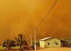 Imagem de Redemoinho de areia cobre fazenda em MT e assusta moradores