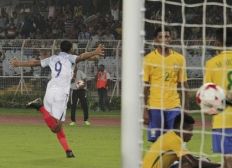Imagem de Sub-17: Com três gols de joia do Liverpool, Inglaterra vence e deixa Brasil fora da final no Mundial